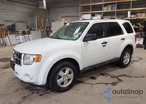 2012 Ford Escape Xlt z USA, uszkodzony, nr VIN 1FMCU9DG3CKC69255